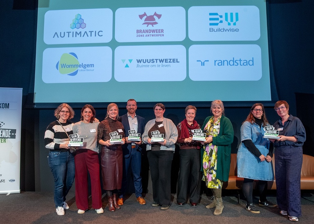 De uitreiking van het certificaat Baanbrekende Werkgever 2026 met Mike Hagens en Autimatic.